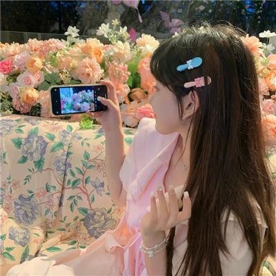 儍人艳福海报